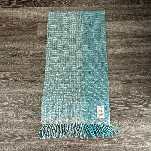 NWOT Irish Avoca Blanket Scarf 100% Pure New Wool Made in Ireland Blue Fringe - Picture 12 of 14